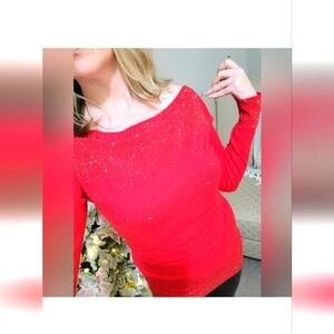 Red Sparkly ✨️ ♥️ Holiday Sweater! Size Small 50% Viscose 25% Polyester 22% Nylo